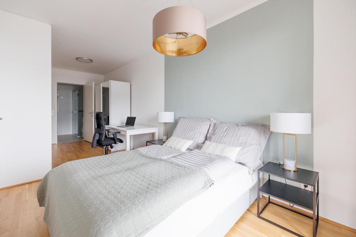 Lovely Apartment In Marina Tower - 10Min To City Center Vienna Luaran gambar