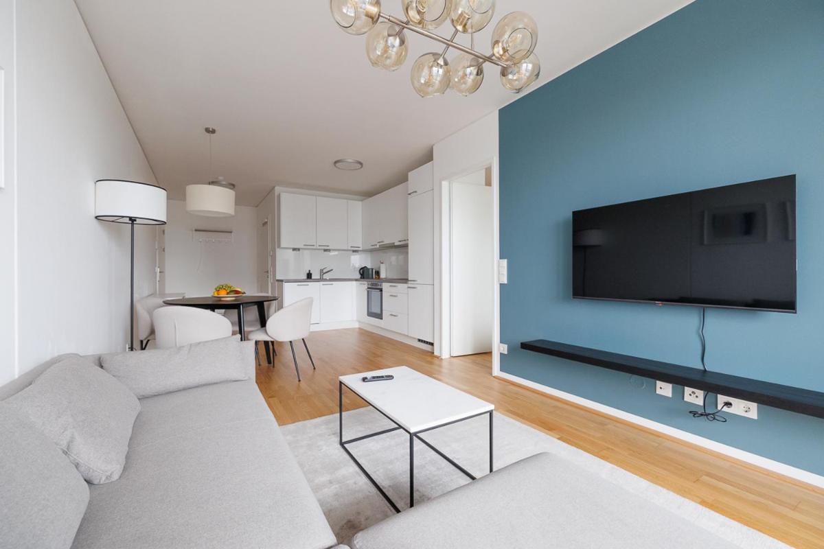 Lovely Apartment In Marina Tower - 10Min To City Center Vienna Luaran gambar